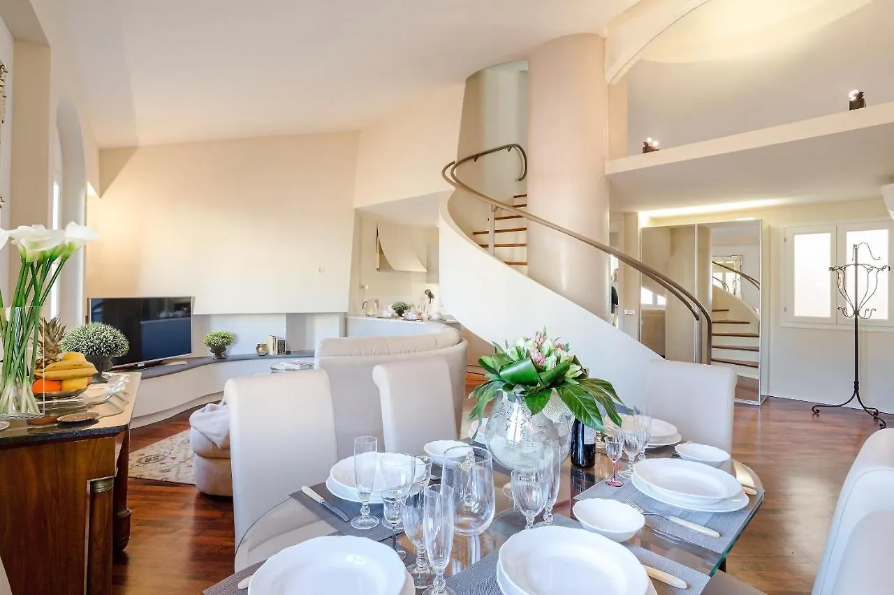 Apartamento Casa Belle Donne Florencia 0*,  Italia